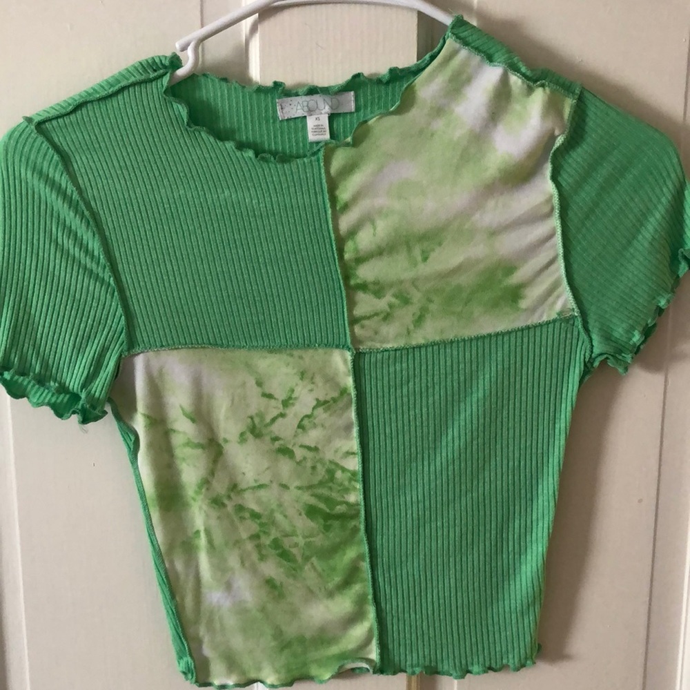 2 tone marble print crop top